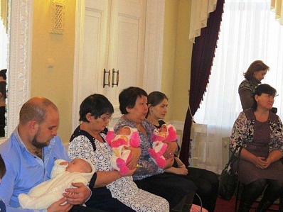 Татьяна Самохина поздравила оренбуржцев с рождением двойни